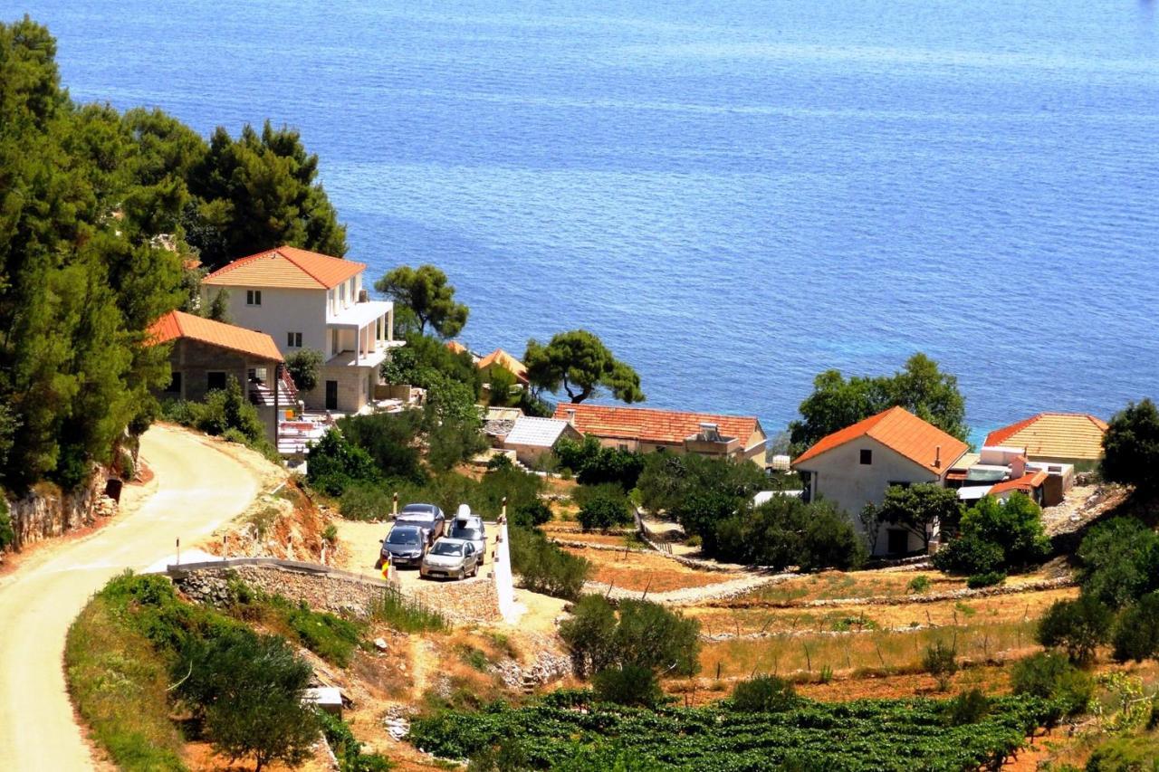 Family Friendly Seaside Cove Torac, Hvar - 2071 * Gdinj