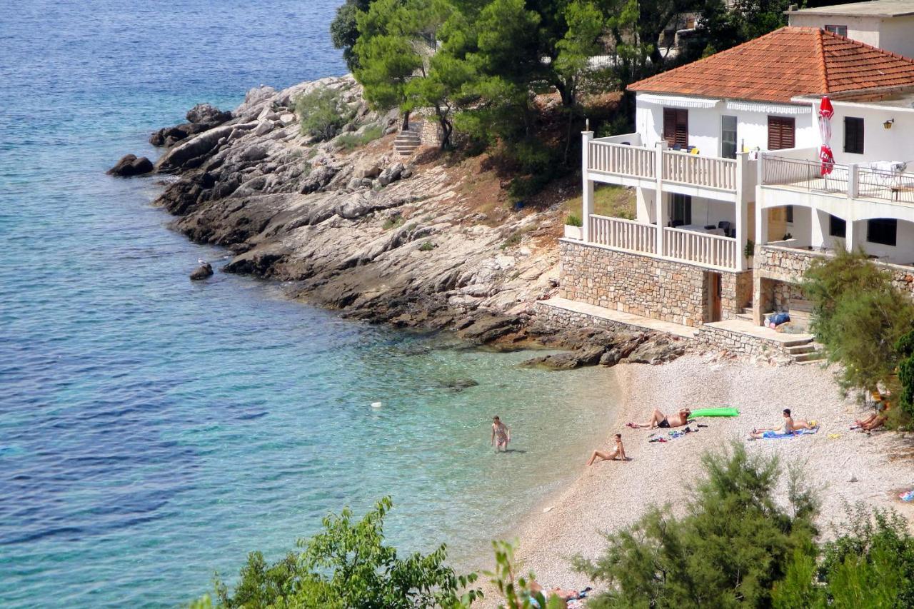 Family Friendly Seaside Cove Torac, Hvar - 2071 Gdinj