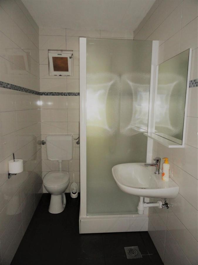 Apartment Family Friendly Seaside Cove Torac, Hvar - 2071